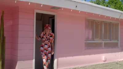Wow! Hey. Look. - Trixie Motel