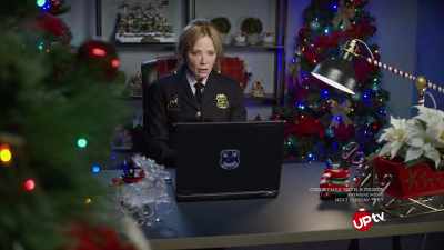 - Wow, I'm impressed.
- You should be. - Christmas Catch