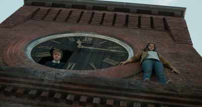 Wow, this is
really high up. - The New Mutants