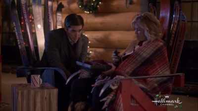 Wow. It's beautiful. - Christmas at Holly Lodge
