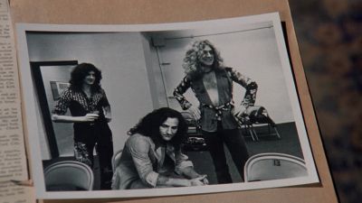Wow look at this scrapbook - Wayne's World 2