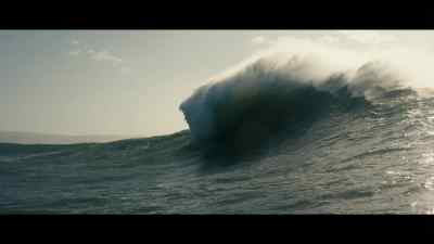 Wow, look at that. - 100 Foot Wave