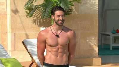 ‐Wow, look at this.
‐(WOMEN LAUGHING) - Love Island
