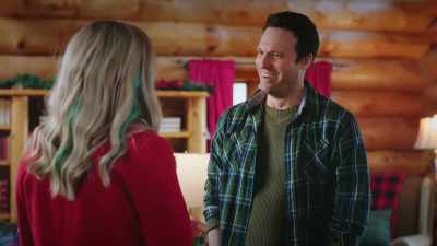 Wow. Olivia. - Unwrapping Christmas: Olivia's Reunion