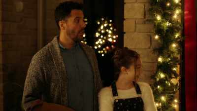 - Wow, you really know how to
pull out all the stops, clark. - Mom's Christmas Boyfriend