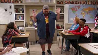 Wow, sand! Hot, hot, hot, hot, hot! - Mr. Iglesias