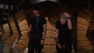 - Wow. Sir, is it hot?
- A little bit. - Stargate SG-1