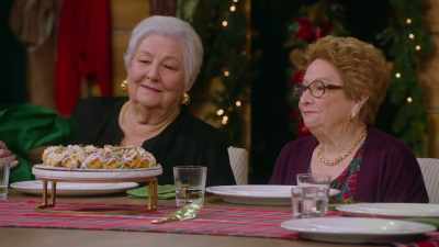 - Wow.
- So king cake, - Baking It