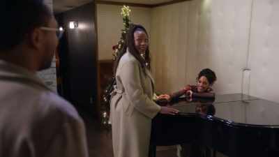 Wow. So you're a musician? - BeBe Winans’ We Three Kings