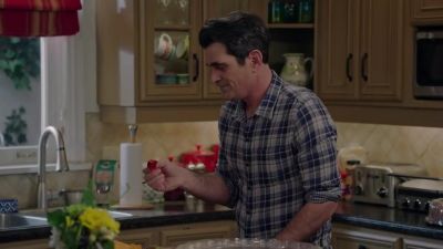 Wow, that's pretty good. - Modern Family