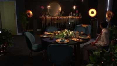 Wow! This is a really nicely done room. - The Circle