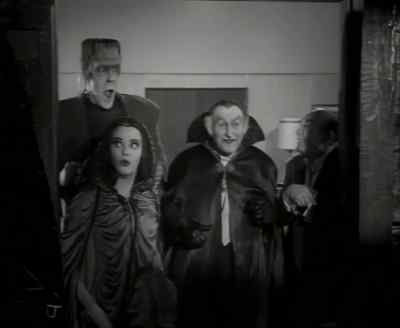 Wow, what a laboratory! - The Munsters