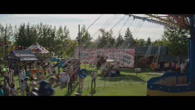 Wow. Wow! This place is great. Oh, there's so much to smell here. - and eat. Oh, it's everywhere. Fe - A Dog's Purpose