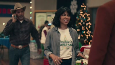 Wrap gifts or don't wrap gifts - When Christmas Was Young