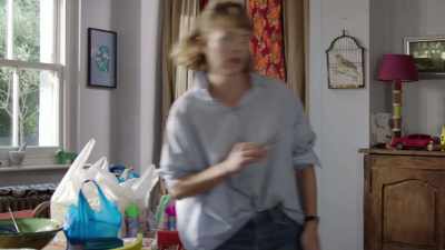 Write a sign that says, 
"find the pound." - Motherland