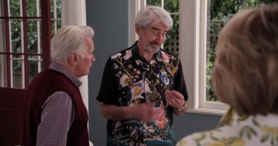 Write Katie a note. - Grace and Frankie
