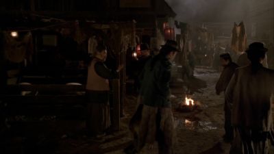Wu, here's that cocksucker
to apologize. - Deadwood