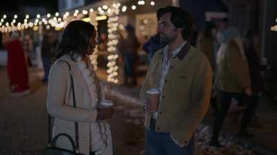 Wyatt didn't want Deb
to throw away - Dashing in December