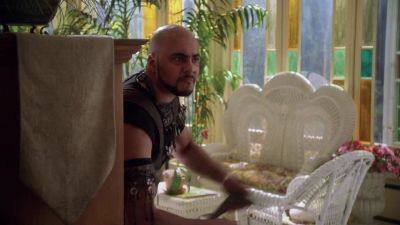 Wyatt, get upstairs! - Charmed
