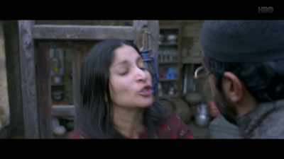 Wychowa mojego syna? Może ty? - No Fathers in Kashmir