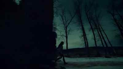 - Wynonna!
- (Creature roaring) - Wynonna Earp