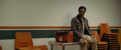 X-rays are preventing
me from using the airport, - The Man Who Fell to Earth