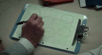 Y a Mitch Rosen, cerca de la banda. - The Shrink Next Door