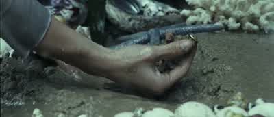 - Y ¿ésto? - The Orphanage