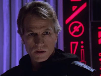 {y:i}Command? - Babylon 5