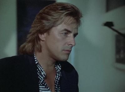 {y:i}[Door Closes] - Miami Vice