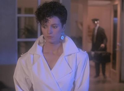 {y:i} [Man Singing Soft Rock] - Miami Vice
