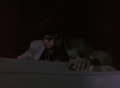 {y:i}[Water Splashes]
Oh. - Miami Vice