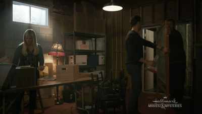 Ya. Here. You just...
put that over there. - Chronicle Mysteries: Vines that Bind