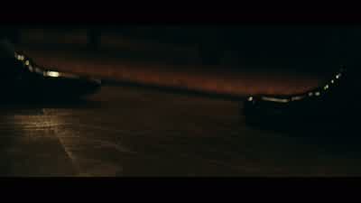 يا للعجب! - Red Notice