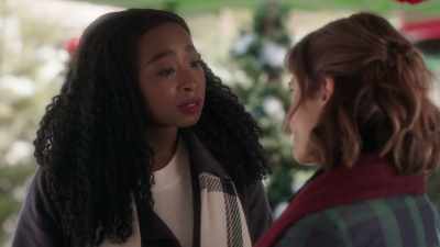 Ya... See, girl, you and Dave have
something special. - Our Holiday Story