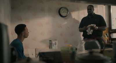- Yacine explained.
How long were you planning to sweet-talk me? - Sage homme