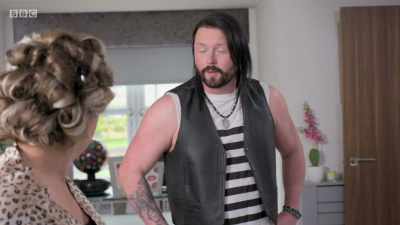Yae dae know I'm fighting Jack,
and no his girlfriend, aye? - The Scotts