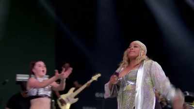 Y'all make some noise for t-boz! - TLC Forever