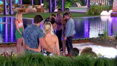 YAMEN, YOU CAN YOIN YOUR OTHER
ISLANDERS. - Love Island