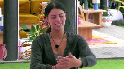 >> YAMEN. - Love Island