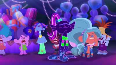[ yawning ] - Trolls: TrollsTopia