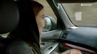 (YAWNS) - Stacey Dooley Sleeps Over