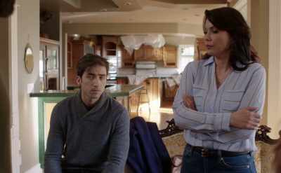 Yeah, a killer in a
hurry could be why - Aurora Teagarden Mysteries: Haunted By Murder