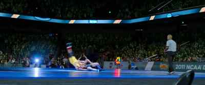 - Yeah!
- And a switch off, and he is rolled through by McDonough. - Unstoppable