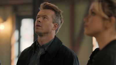 Yeah, and if our guys weren't
diving for narcotics, - NCIS: Sydney