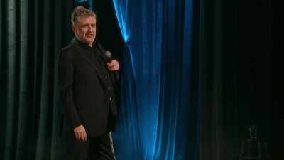Yeah.
[audience laughing] - Craig Ferguson: I'm So Happy