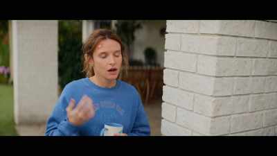- Yeah, my boyfriend and I
got in a fight. - Apples Never Fall