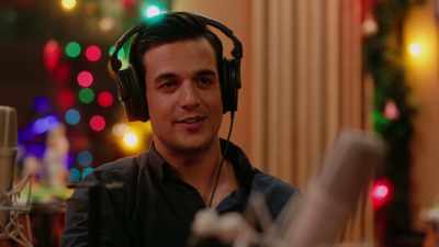Yeah. But you know,
I'm glad we met and I'm, - Jingle All the Way to Love