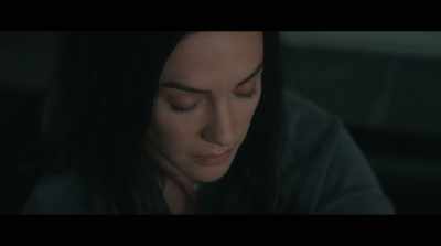 -Yeah, but--
-[Meade] Jennifer, listen to me. - Hypnotic