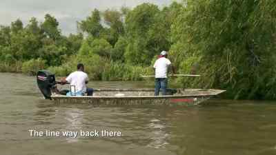  Yeah, you can reach it, huh? - Swamp People